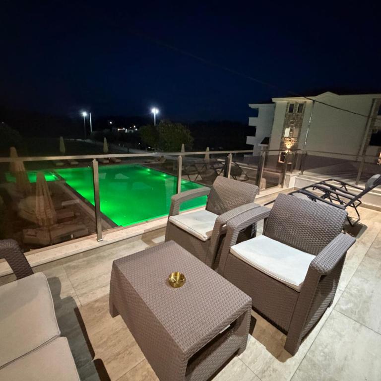 Riverside Apartments - Deluxe Villa - 14