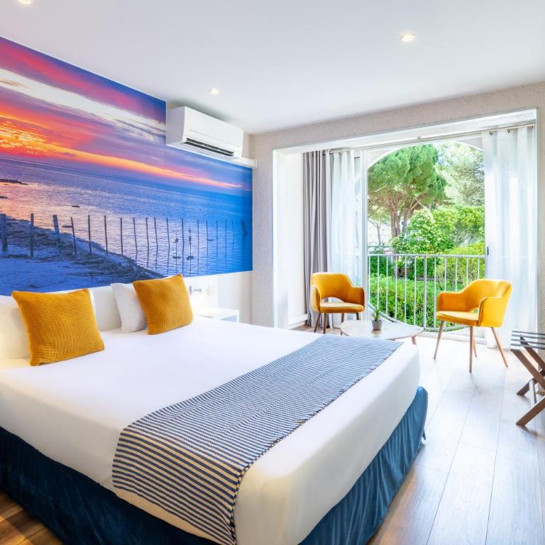 Hotel Europe - Chambre Double - Tribord - Coin salon - 3