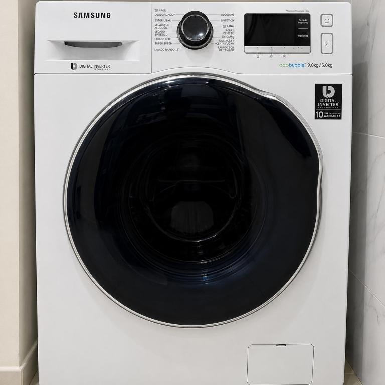 Gran Propiedad en Guayaquil - Apartamento de 2 dormitorios - 4