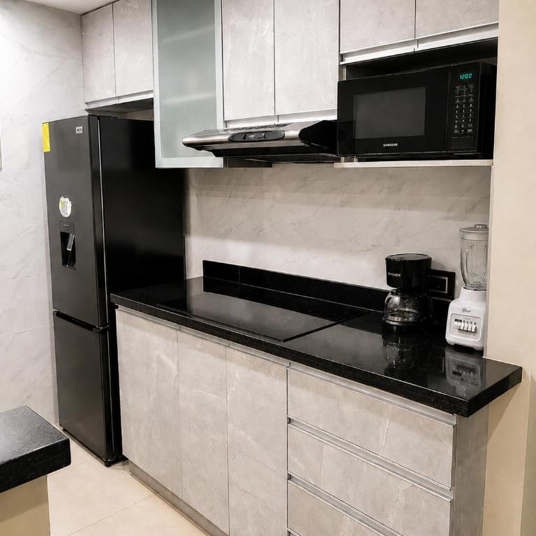 Gran Propiedad en Guayaquil - Apartamento de 2 dormitorios - 6