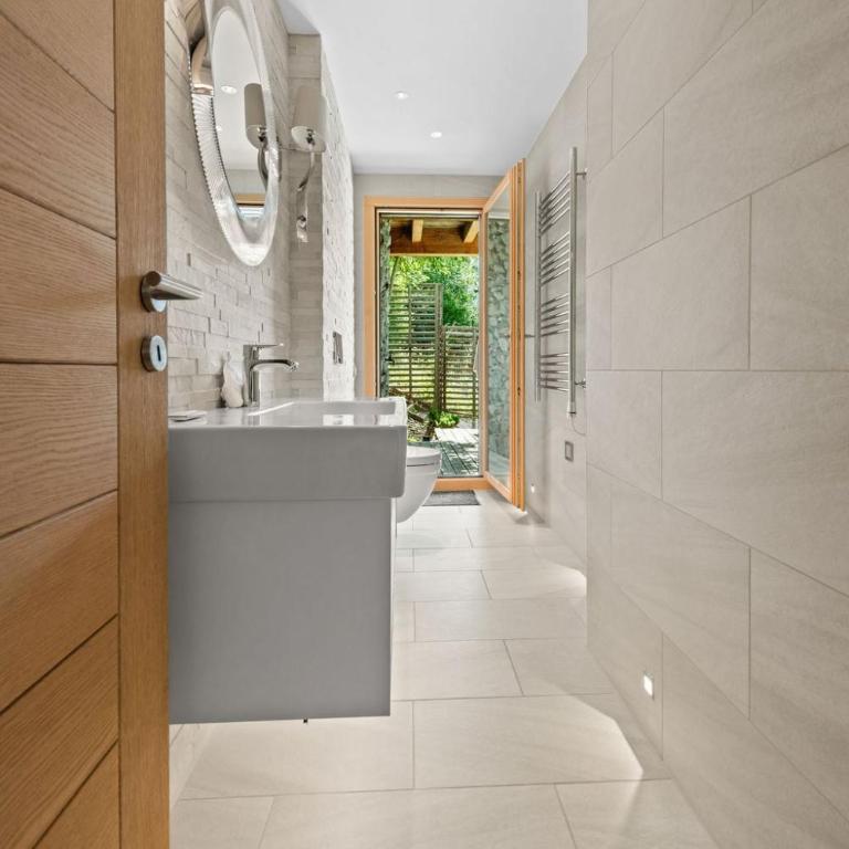 Chalet Des Étoiles, véritable ski-in ski-out - Chalet - 15