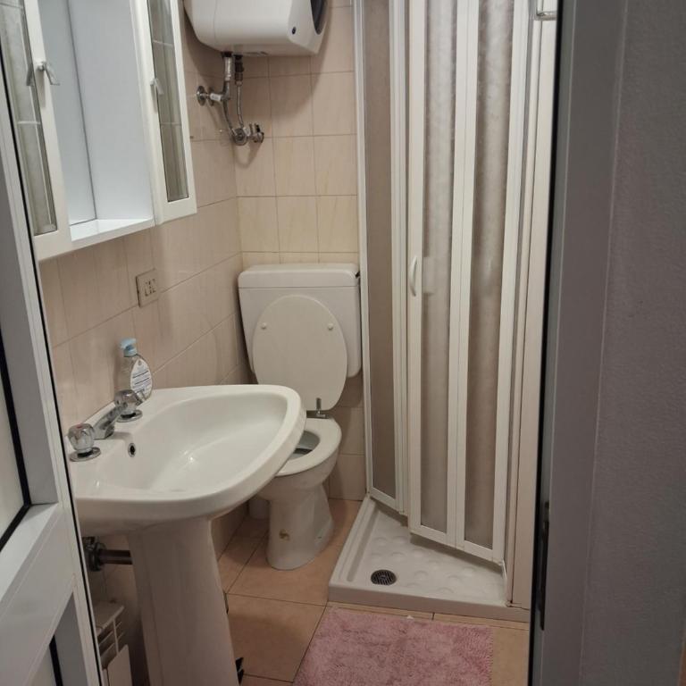 Monolocale zona Piazza Bovani Varazze Via I maggio - Appartement 1 Chambre - 15