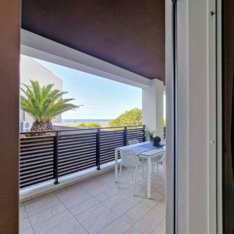 Modern flat with amazing view on the beach - Appartamento - 9