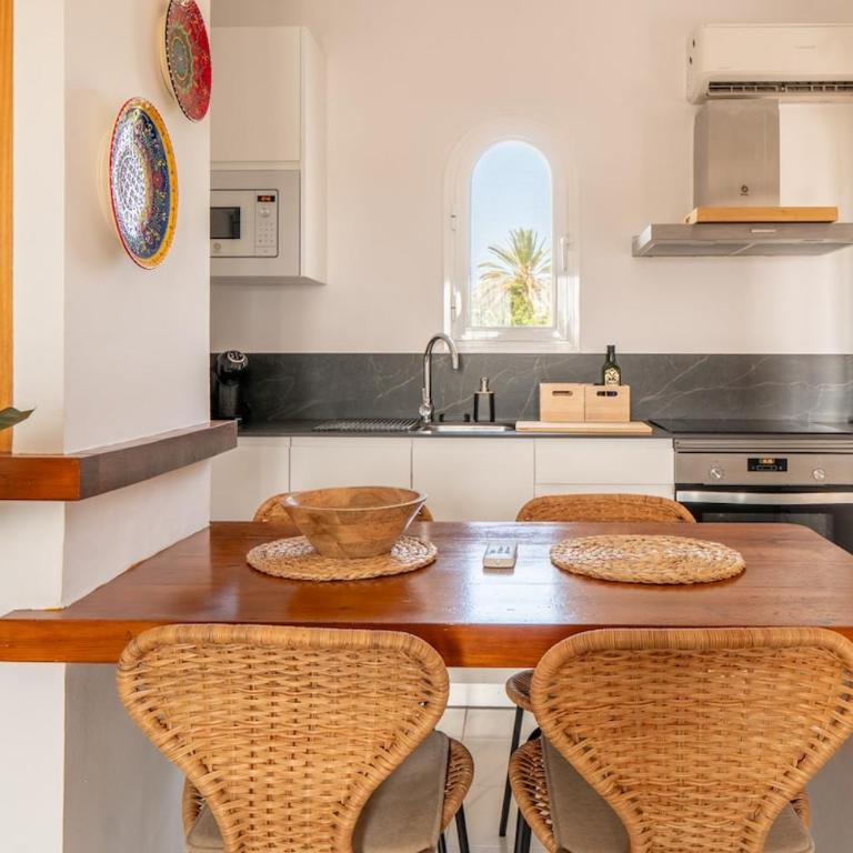 Stunning Ifach & Sea Views Stylish Casa Sonedo - Two-Bedroom Apartment - 23