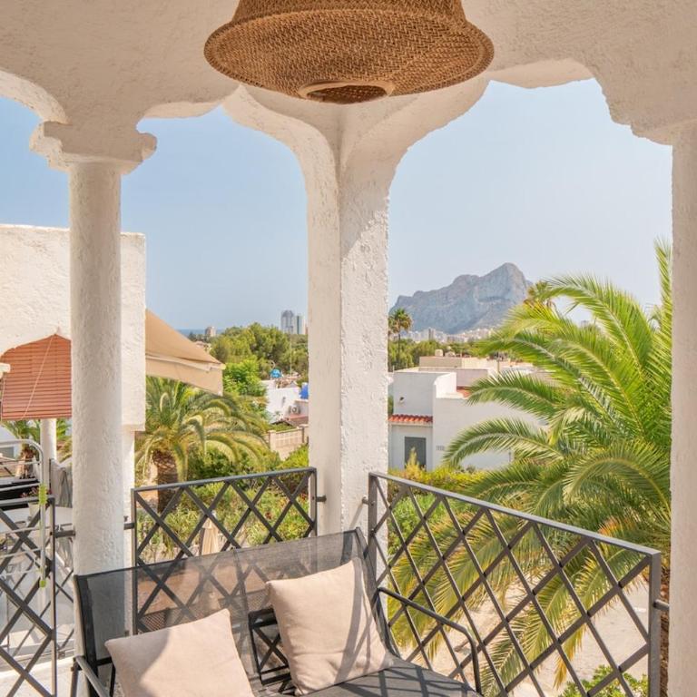 Stunning Ifach & Sea Views Stylish Casa Sonedo - Two-Bedroom Apartment - 12
