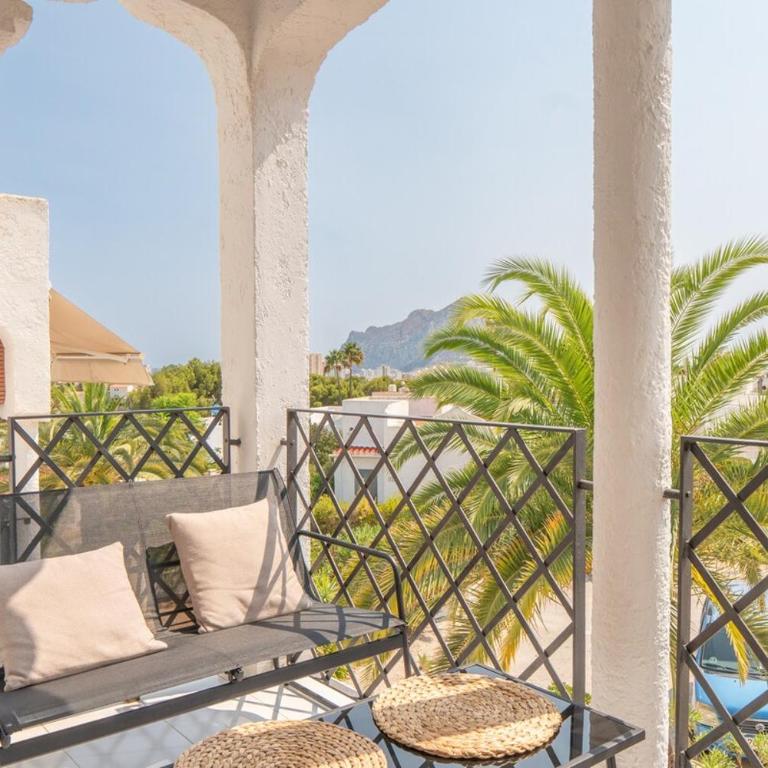 Stunning Ifach & Sea Views Stylish Casa Sonedo - Two-Bedroom Apartment - 11