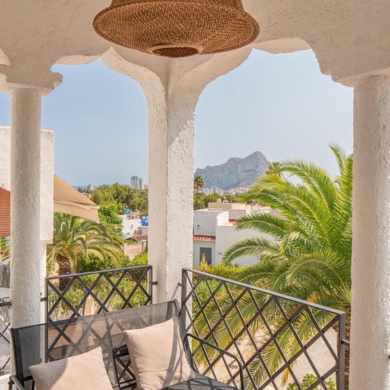 Stunning Ifach & Sea Views Stylish Casa Sonedo - Two-Bedroom Apartment - 8