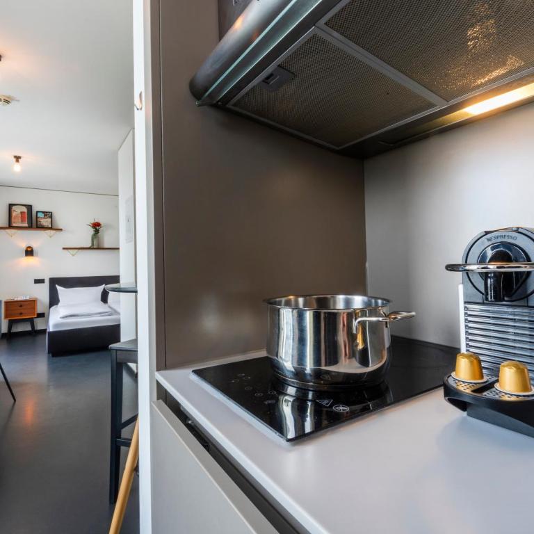 Brera Serviced Apartments Munich Schwabing - Apartment L - King bed and terrace - 8