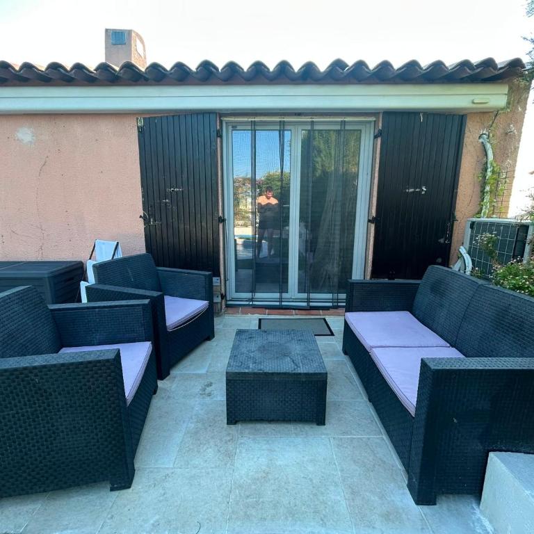 Calm#Child friendly#Home#Beach#Airport - Villa - 9