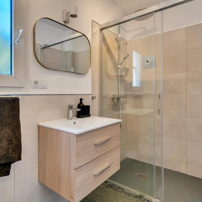 Villa Nino Sea and Mountains - Apartamento - 15