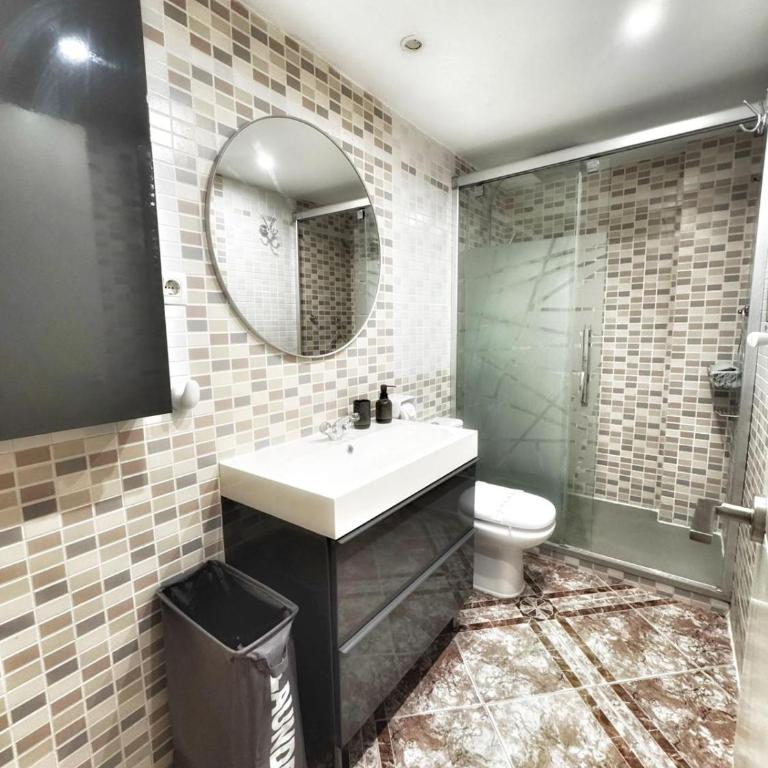 GATU Villa Dante Playa Victoria Parking gratuito, "preferente para mayores de 25 años y familias " - Appartement 3 Chambres - 25