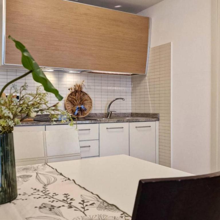 Exclusive penthouse with jacuzzi and sea views - Apartment - 3