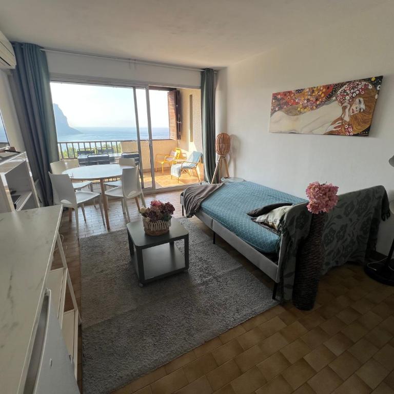 Studio rénové avec vue magique - Appartement - Vue sur Mer - 9