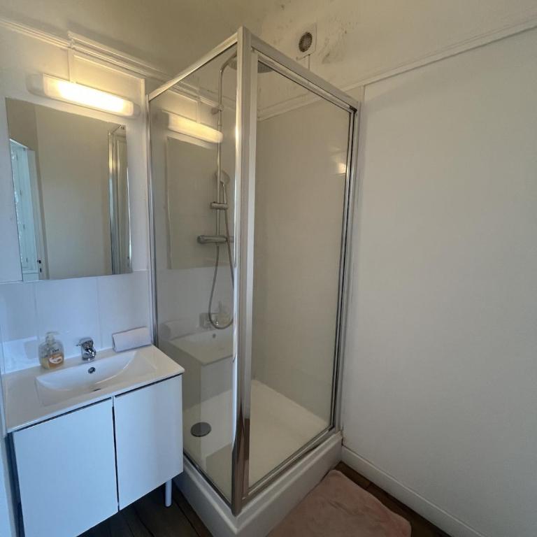 3ème- 2chambres - proche de la gare - Appartement 2 Chambres - 5