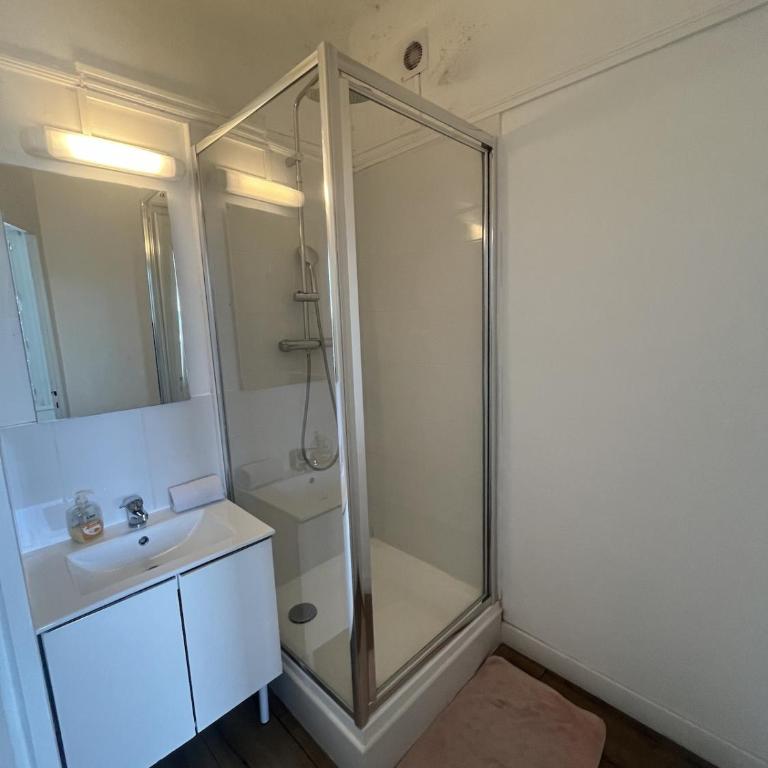 3ème- 2chambres - proche de la gare - Appartement 2 Chambres - 10