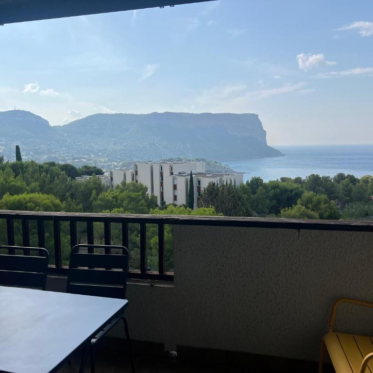 Studio rénové avec vue magique - Appartement - Vue sur Mer - 13