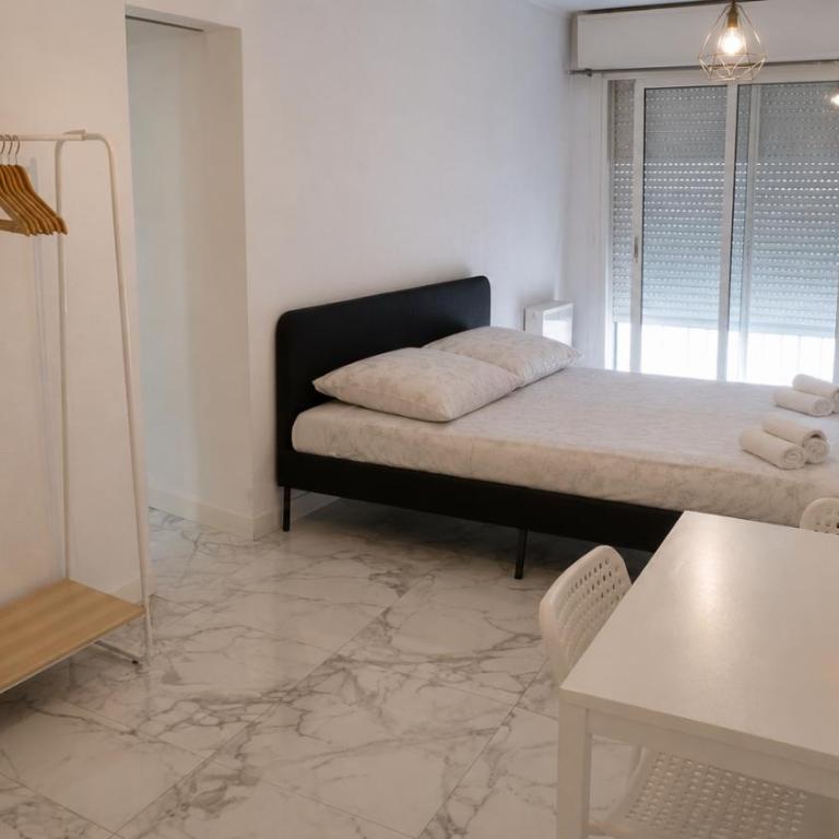 Studio à Nice - Plage, Tram & Parc Phoenix - Apartamento de 1 dormitorio - 1