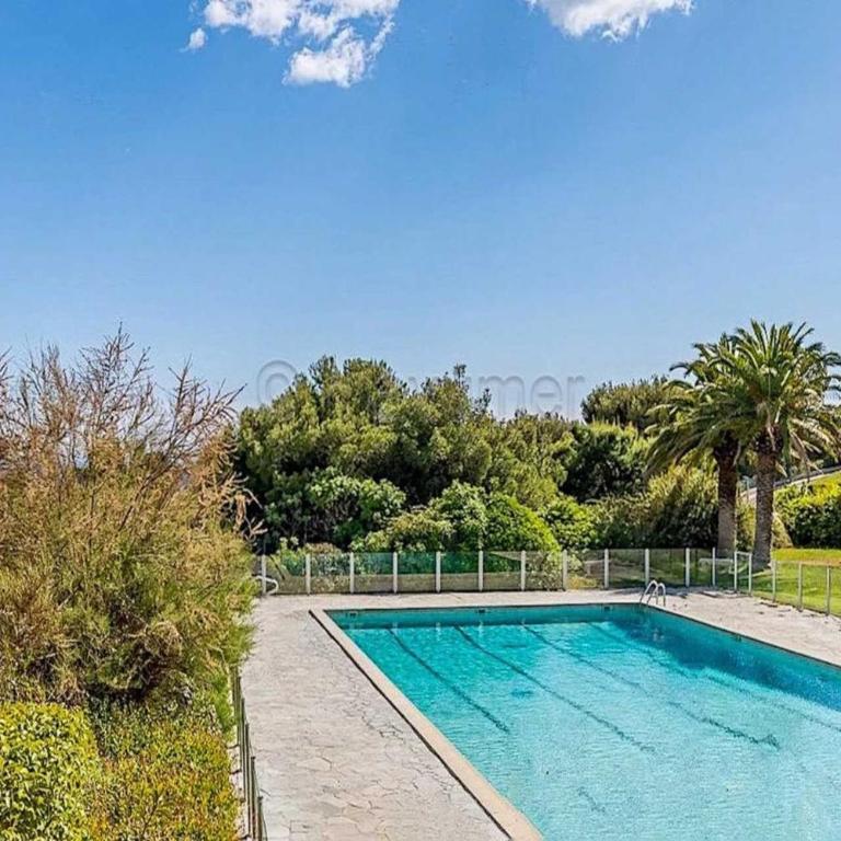 Studio rénové avec vue magique - Appartement - Vue sur Mer - 19