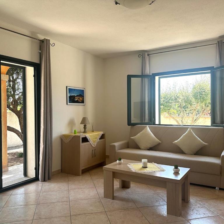 Casa Chiara - bright apartment in Olbia - One-Bedroom Apartment - 2