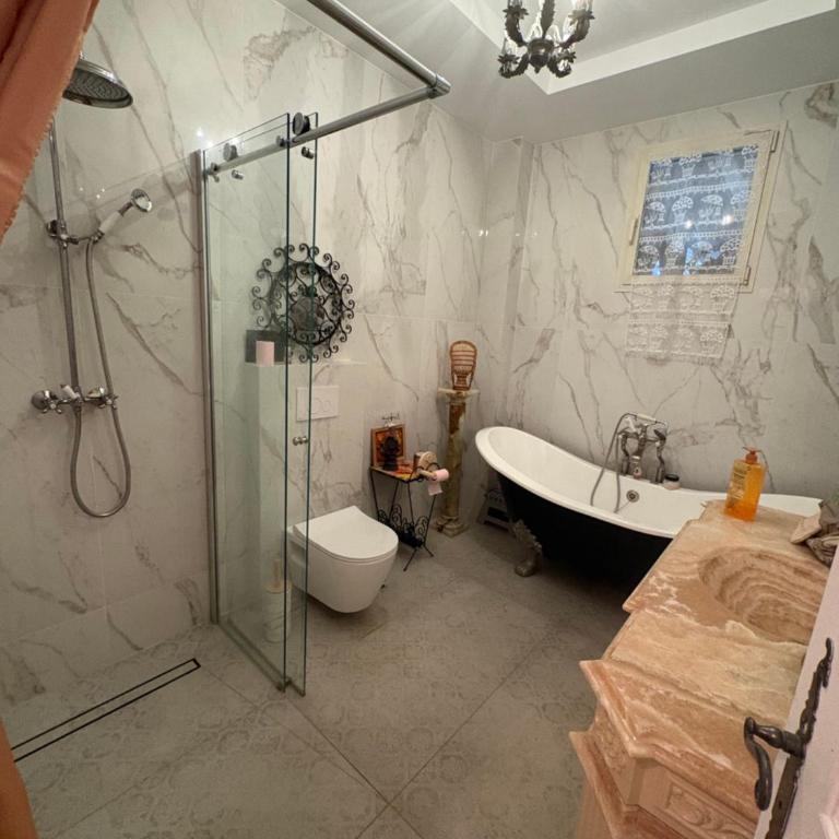 Charming apartment in historical house - Apartment mit 2 Schlafzimmern - 8