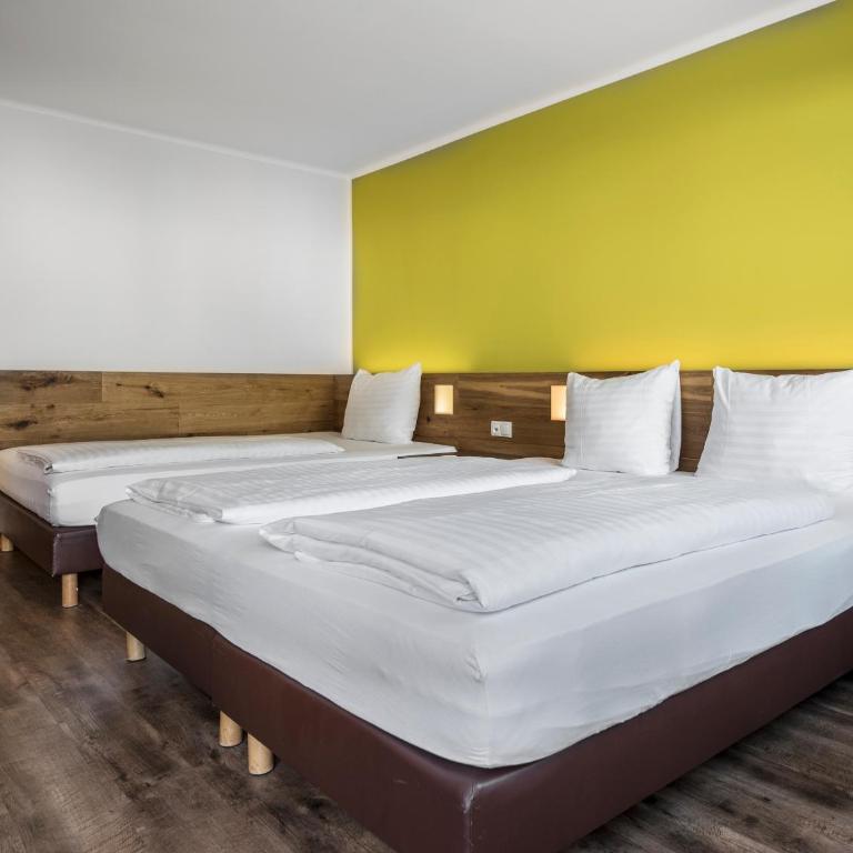 Basic Hotel Innsbruck - Vierbettzimmer - 9