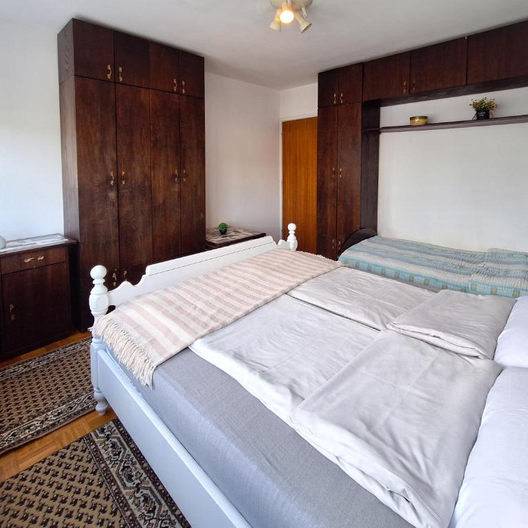 Apartman Pasic - One-Bedroom Apartment - 8