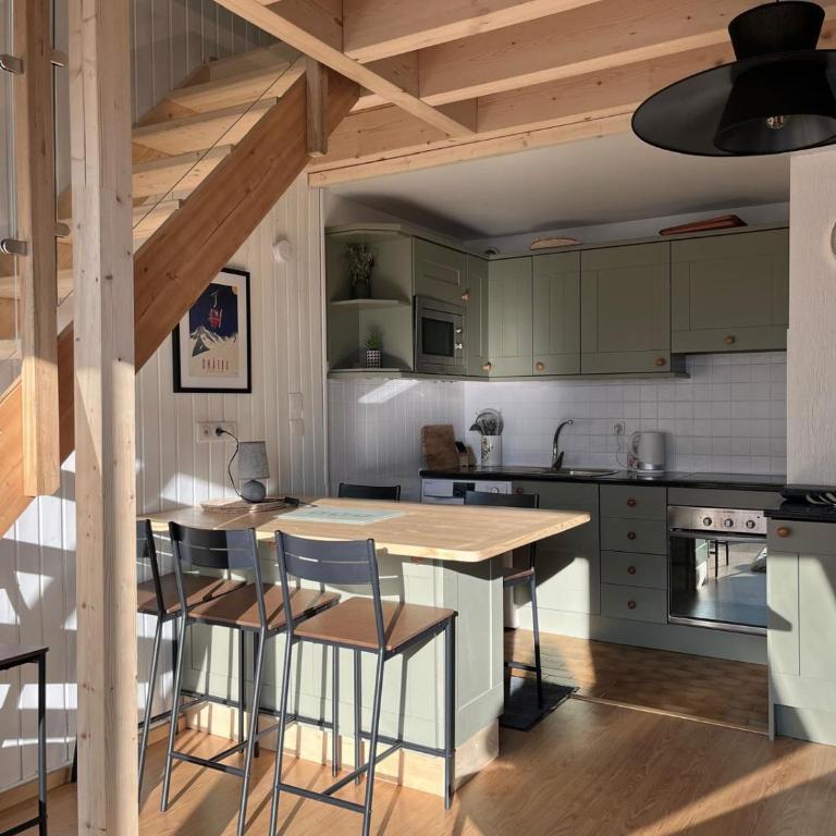 Beautiful Croix chalet ski top - Maison 3 Chambres - 8