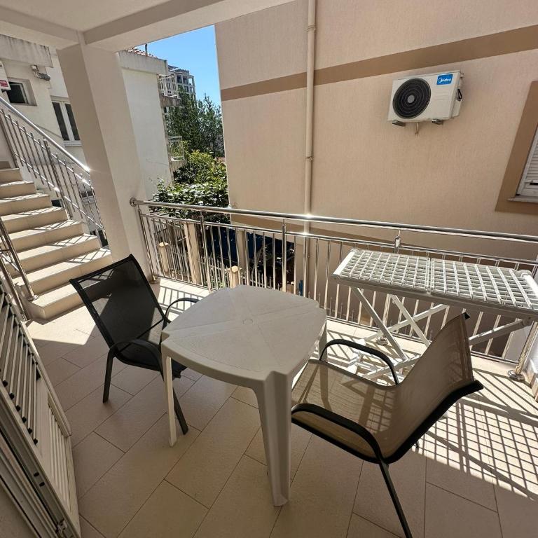 Guest House Mitrovic - Chambre Double avec Terrasse - 9