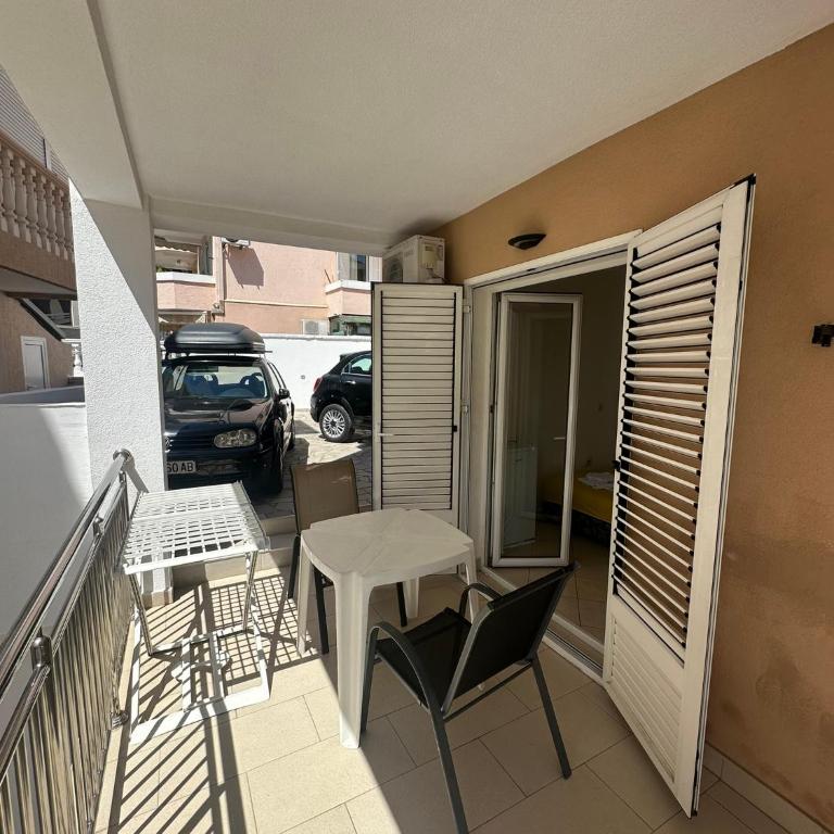 Guest House Mitrovic - Chambre Double avec Terrasse - 11