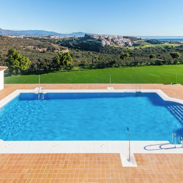 Bright and quiet apartment with a pool - Apartment mit 2 Schlafzimmern - 3