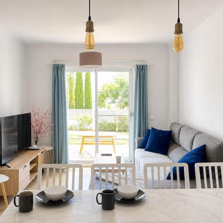 Bright and quiet apartment with a pool - Apartment mit 2 Schlafzimmern - 5