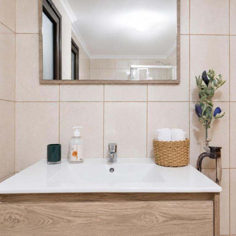 GuestReady - Las Canteras Beach Escape - Apartment - 6