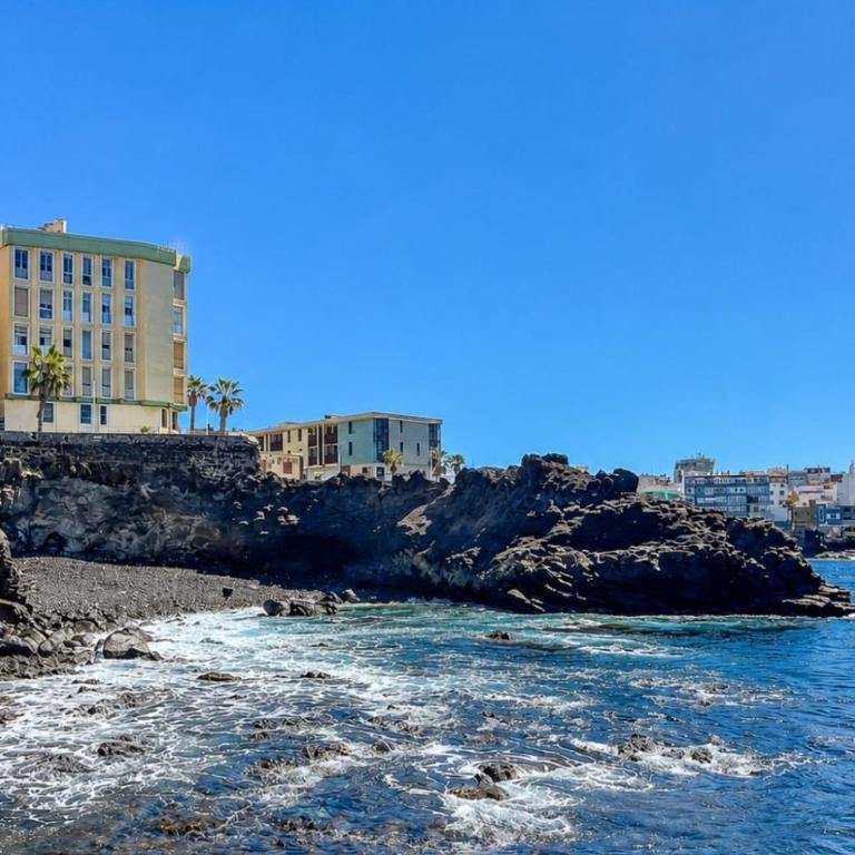 GuestReady - Las Canteras Beach Escape - Apartment - 27