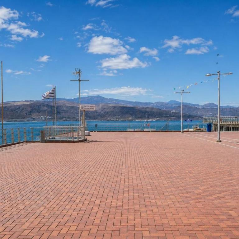 GuestReady - Las Canteras Beach Escape - Apartment - 25