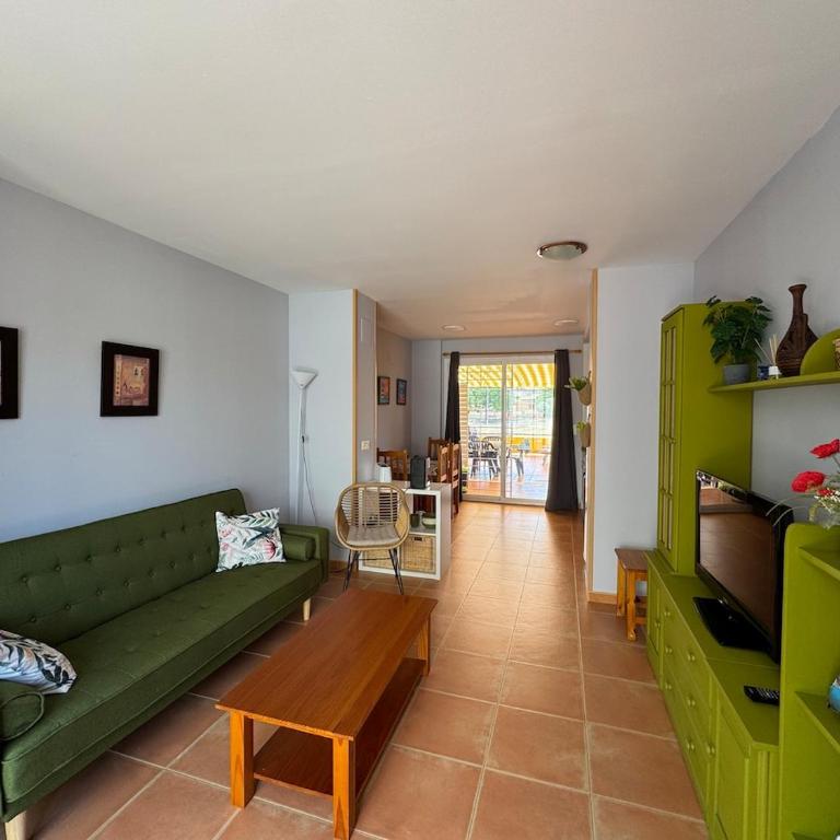 Tu adosado con piscina y pádel en Oropesa 55 - Casa de 3 dormitorios - 6