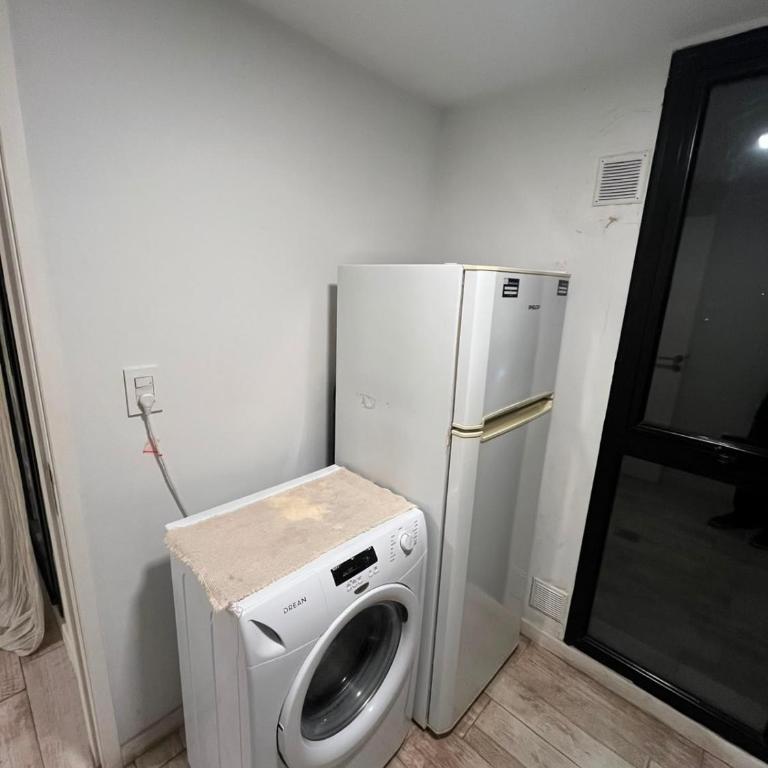 Hermoso dpto con cochera y pileta - Two-Bedroom Apartment - 36