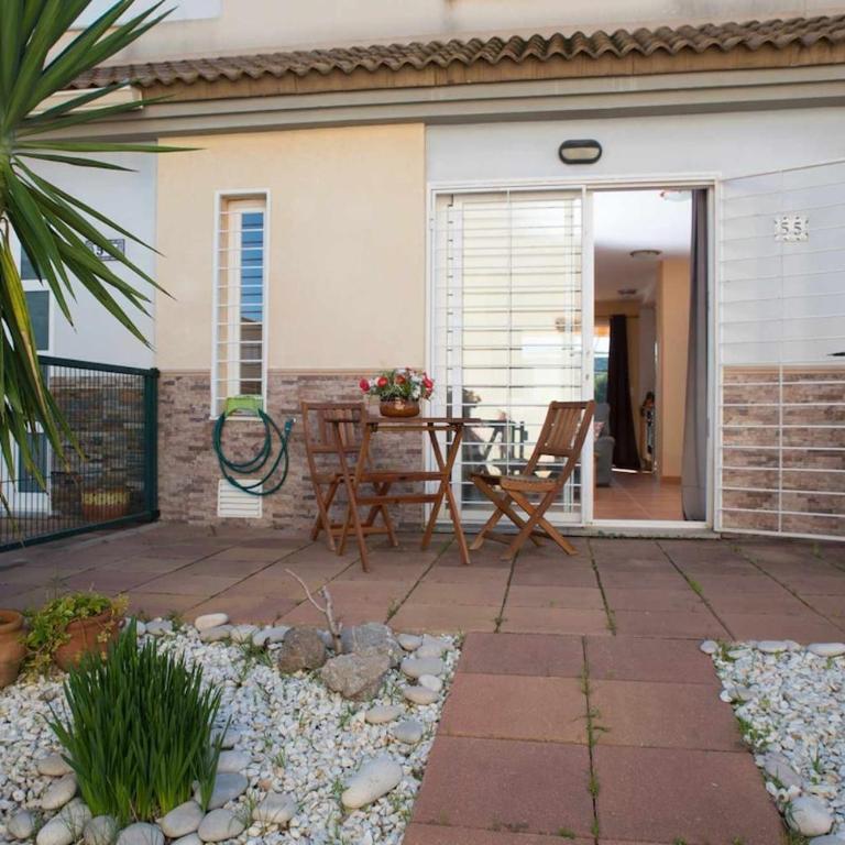 Tu adosado con piscina y pádel en Oropesa 55 - Casa de 3 dormitorios - 3