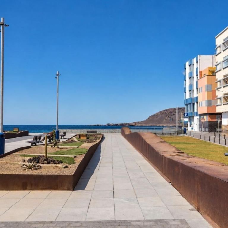 GuestReady - Las Canteras Shoreline - Apartment - 15