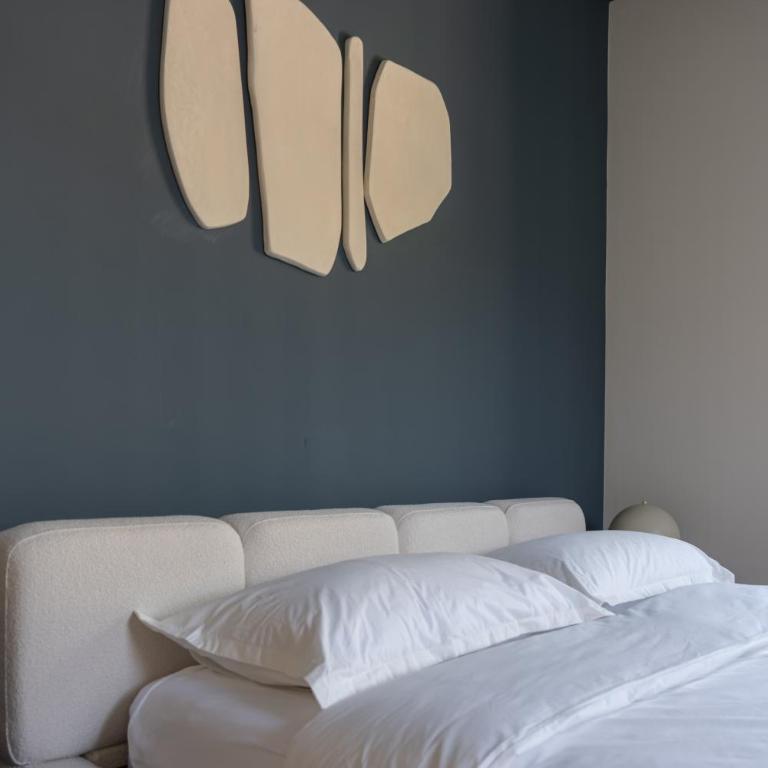 Diamond suite Apartment - 2 min walk to Bernina Express - Superior Apartment with City View - 2