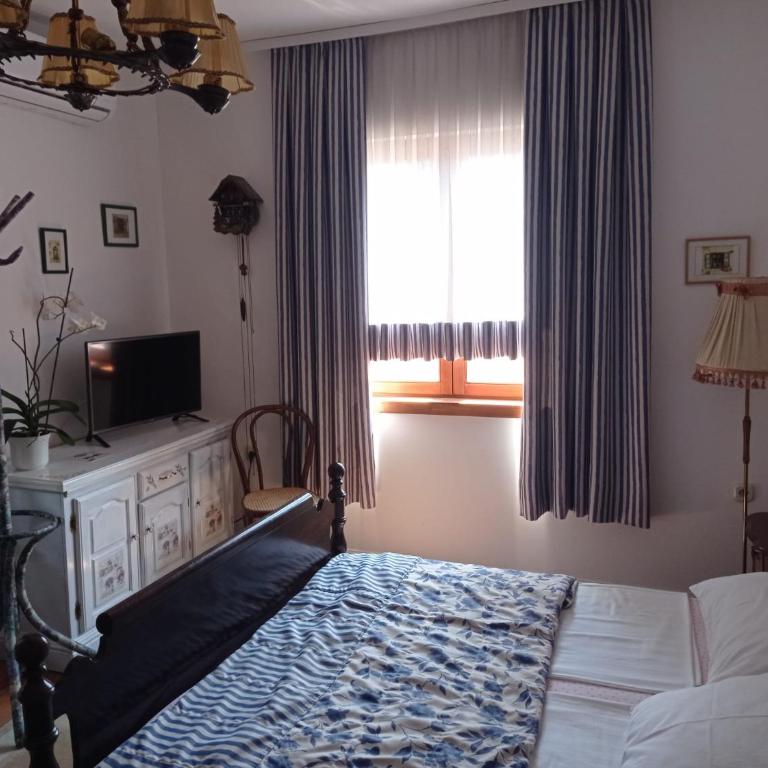 ABAGuesthouse - Dvokrevetna Soba s Bračnim Krevetom s Pogledom na Vrt - 7
