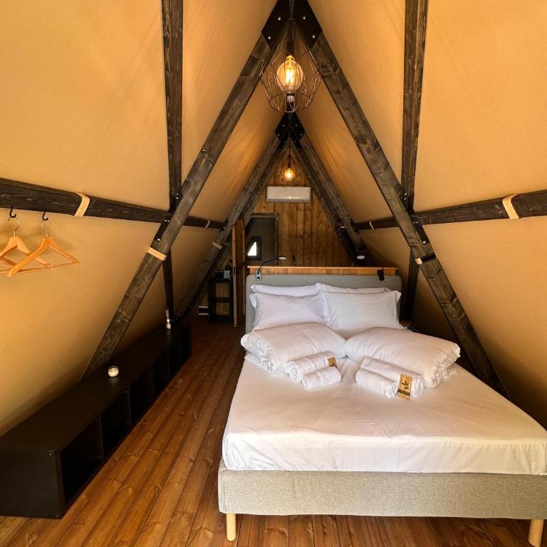BEST LEDRO CAMPING - Deluxe Suite mit Whirlpool-Badewanne - 7