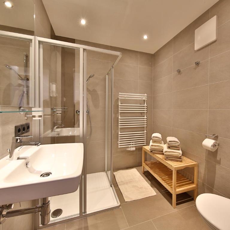 Hotel Garni Fiegl Apart - Panorama Apartment with 4 Bedrooms - 9