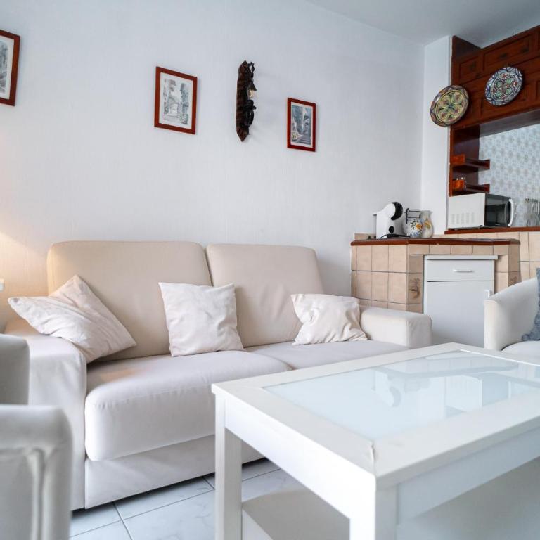 Corona 204 Apartments Casasol - Casa - 9
