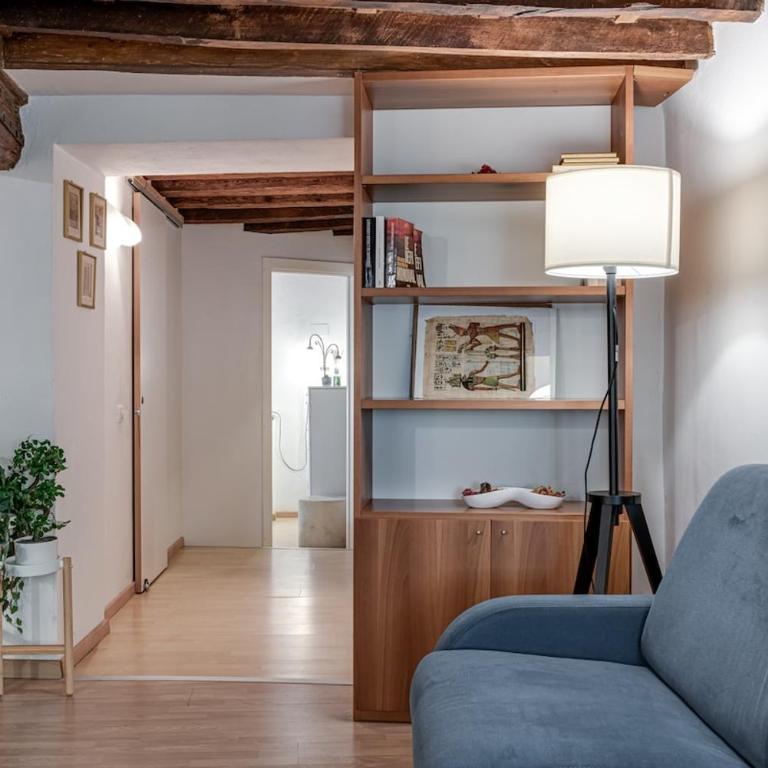 Signoria & Duomo - Historic Florence Home - One-Bedroom Apartment - 11