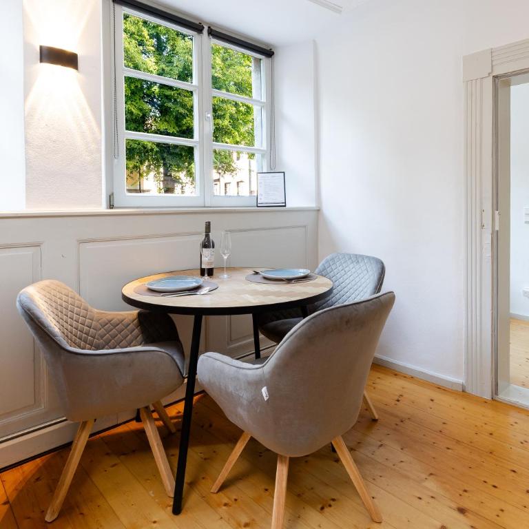 Altbau Charme in der Nürnberger Innenstadt - Apartment mit 1 Schlafzimmer - 4