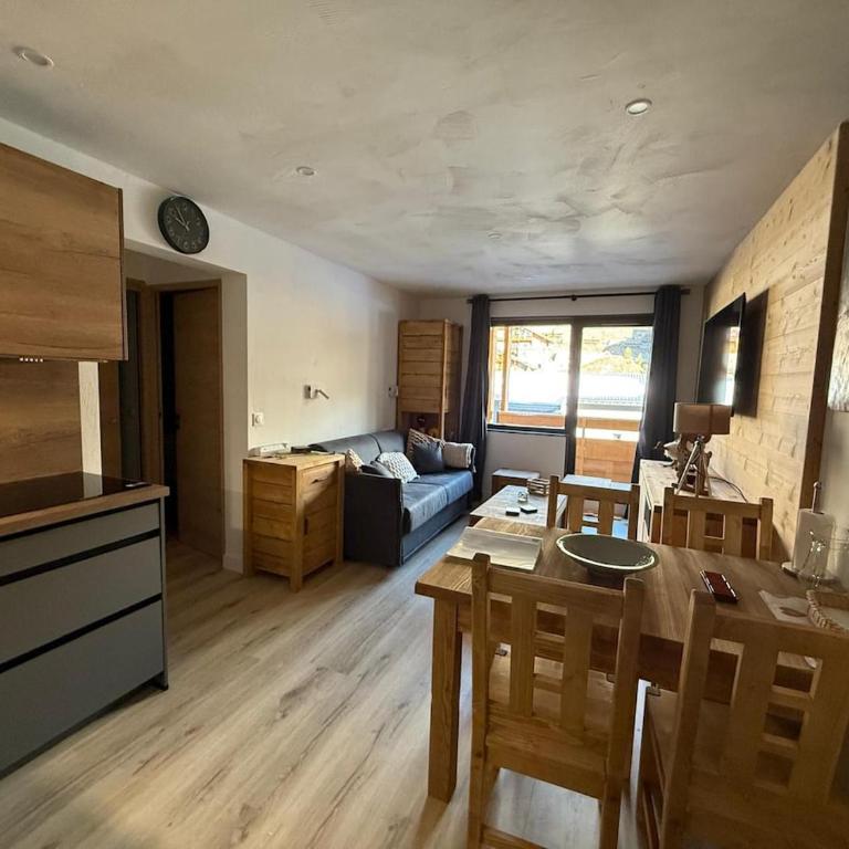 Cozy family chalet ski-in ski-out access - Haus mit 1 Schlafzimmer - 7
