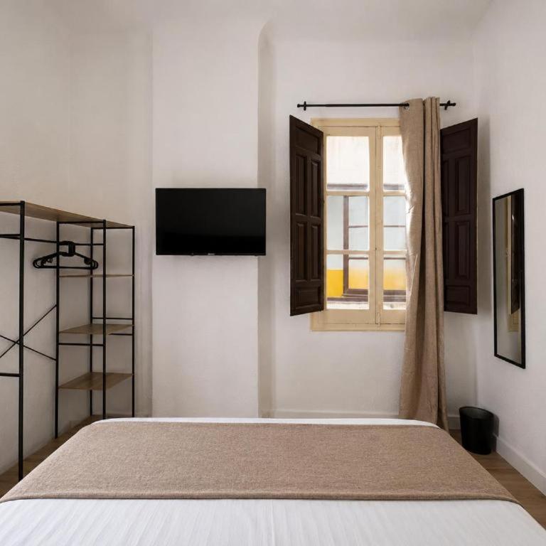 Casa Antares Granada - Habitación Doble con baño compartido - 1
