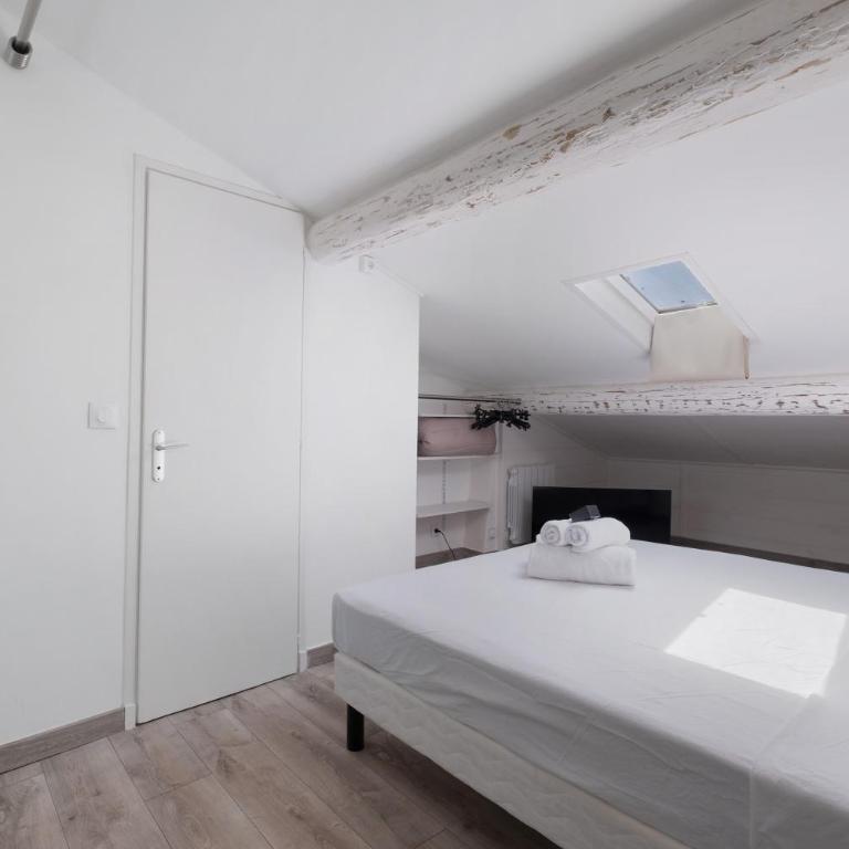 Studio Centre Cannes, Rue d’Antibes - Appartement Supérieur - Vue sur Ville - 2