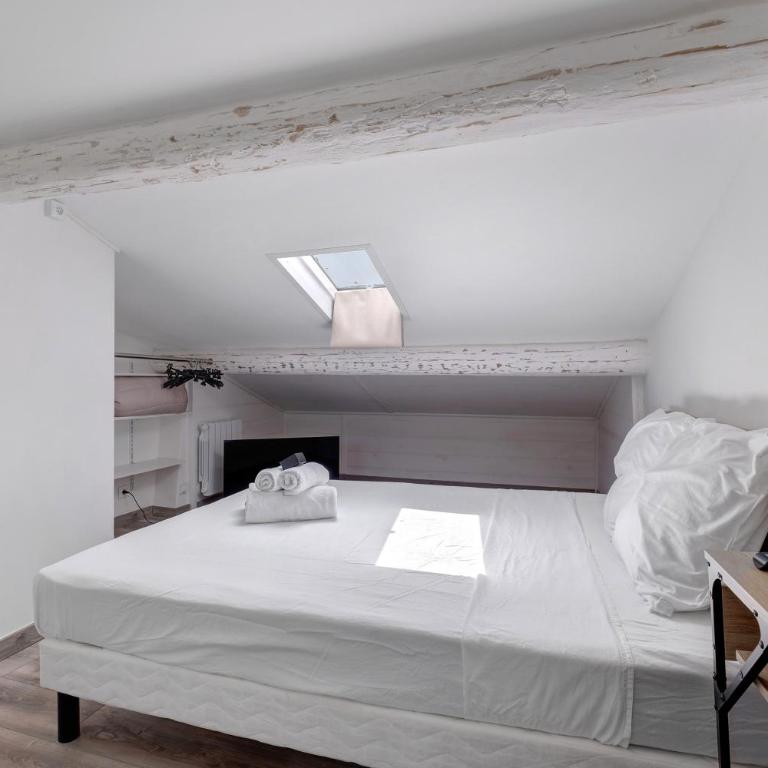 Studio Centre Cannes, Rue d’Antibes - Appartement Supérieur - Vue sur Ville - 3