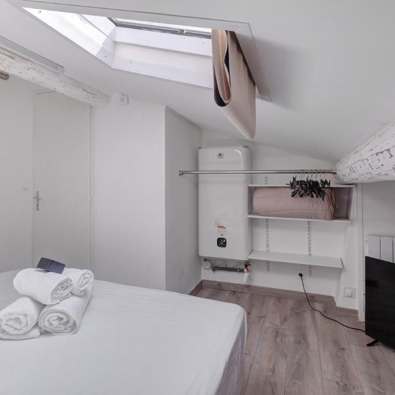 Studio Centre Cannes, Rue d’Antibes - Appartement Supérieur - Vue sur Ville - 8
